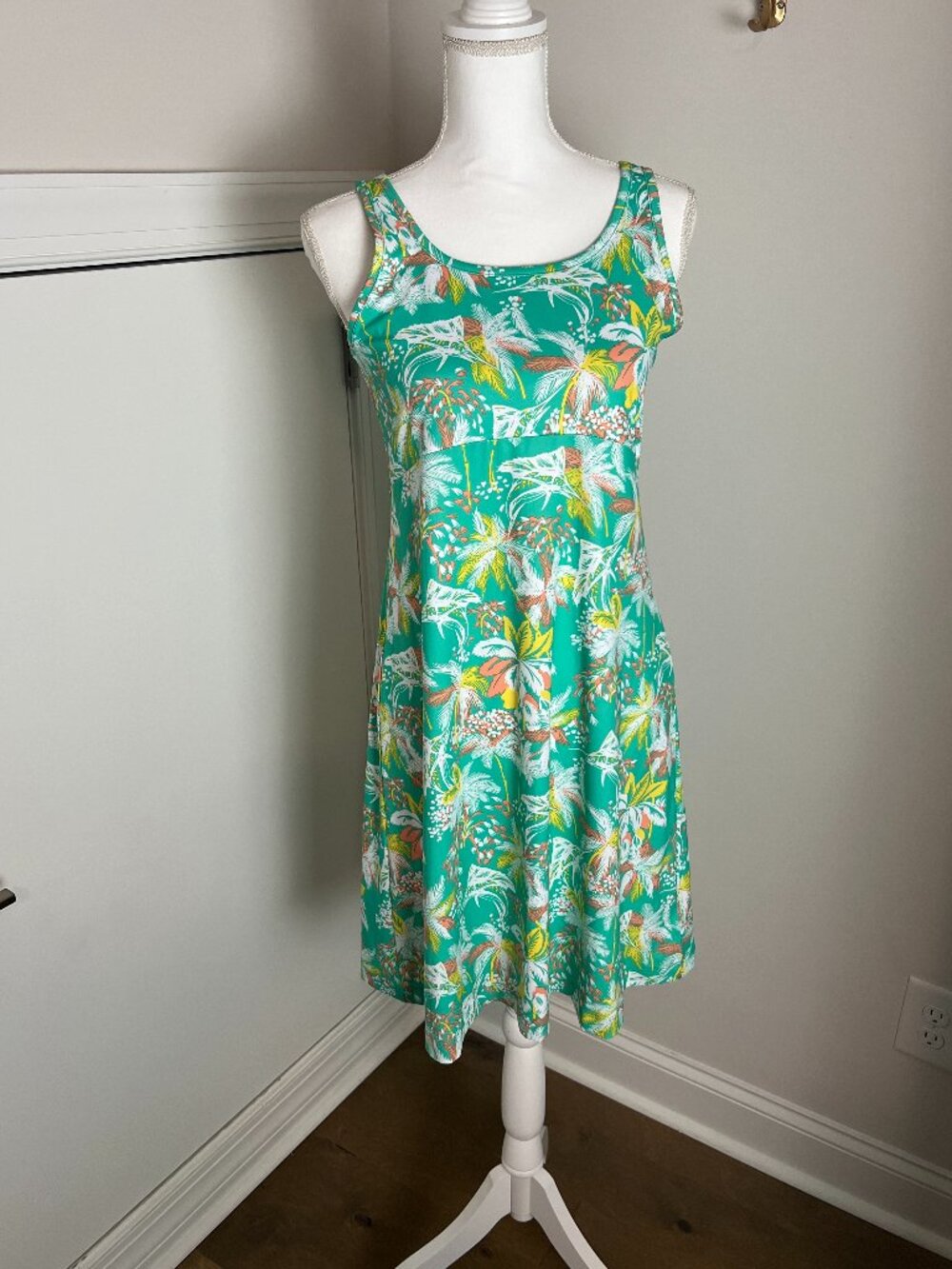Columbia Athletic Tropical Print Dress Size M